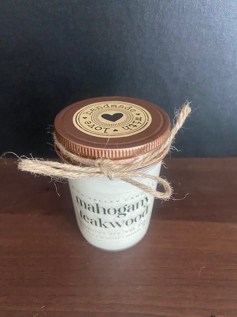 Mahogany Teakwood 8 oz Soy Candle β Handcrafted in Alberta Mahogany Teakwood 8 oz Soy Candle β Handcrafted in Alberta